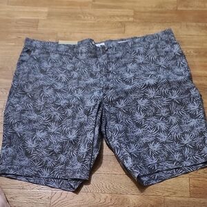 Goodfellow & Co Leaf Pattern Shorts (D2-X)